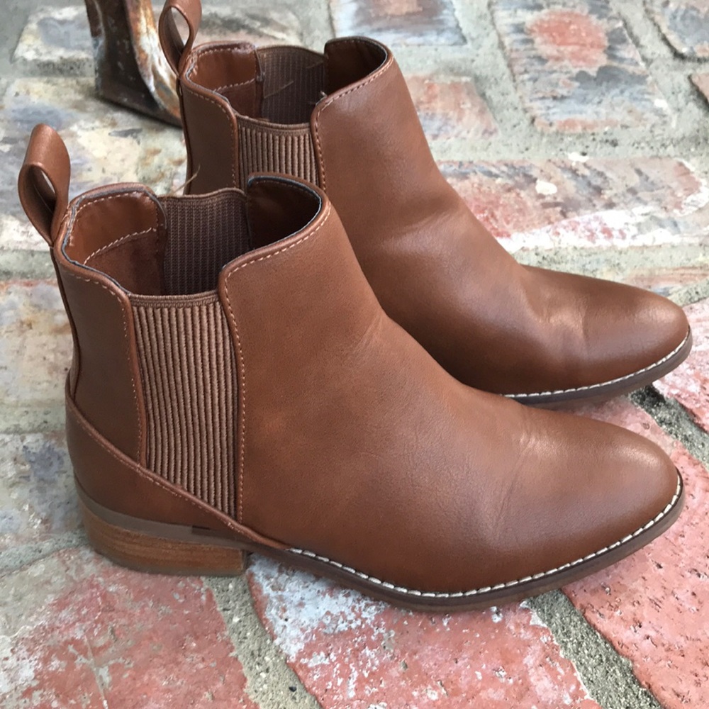 American Eagle Booties